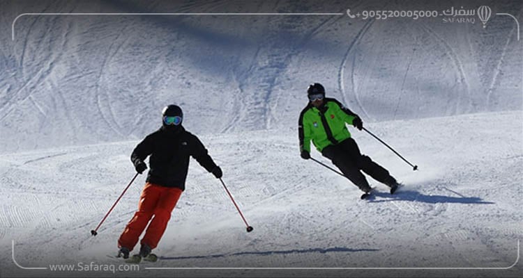 التزلج في أنطاليا : متعة السياحة الشتوية في تركيا