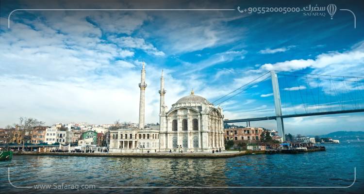 جولة البوسفور البحرية في إسطنبول وأهم ما يميزها