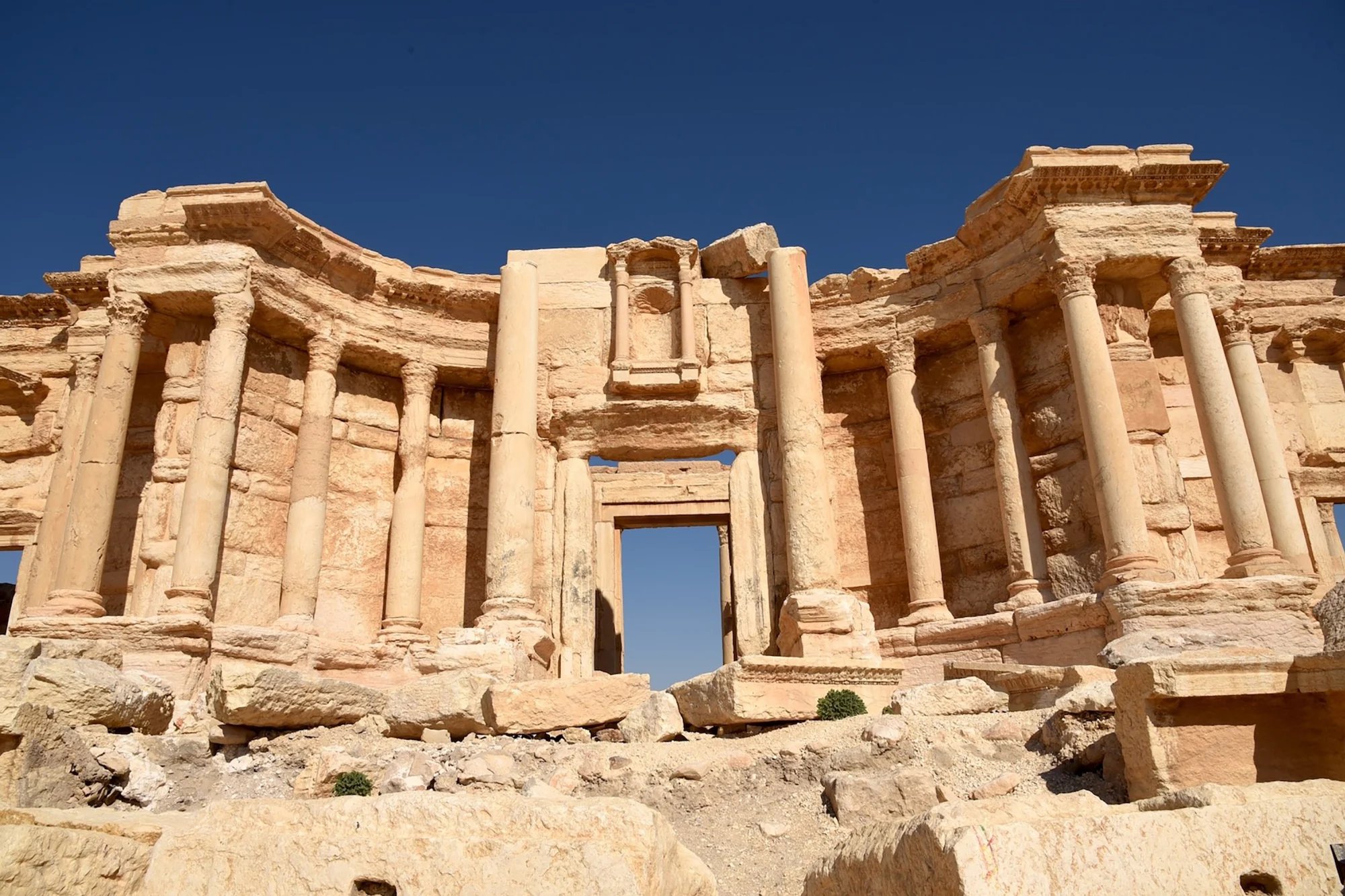 Tourism in Palmyra: Discover the Magic of History and the Spirit of Ancient Civilizations in Syria’s Desert Heart