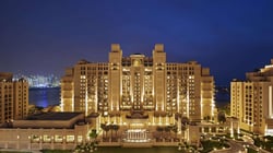 منتجع فيرمونت النخلة دبي