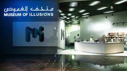 اكتشف أروع التجارب في متحف الغموض في دبي