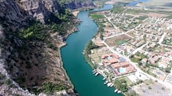 اكتشف سحر السياحة في مدينة داليان الساحلية في تركيا