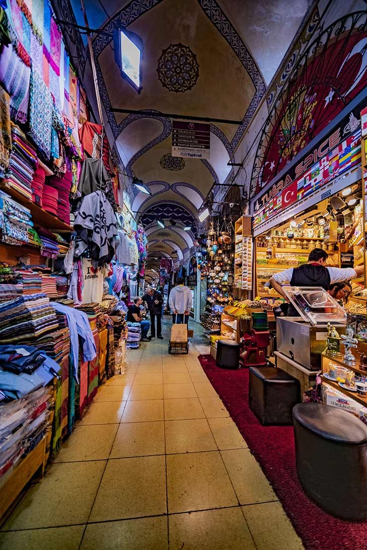 the history of Grand Bazaar in Istanbul