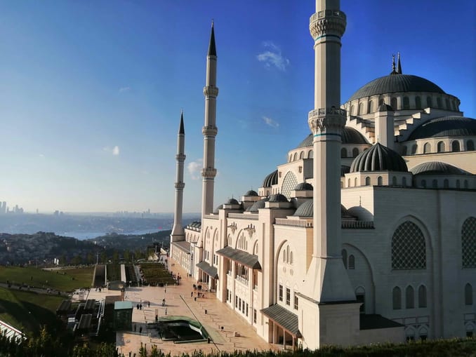 مسجد تشامليجا