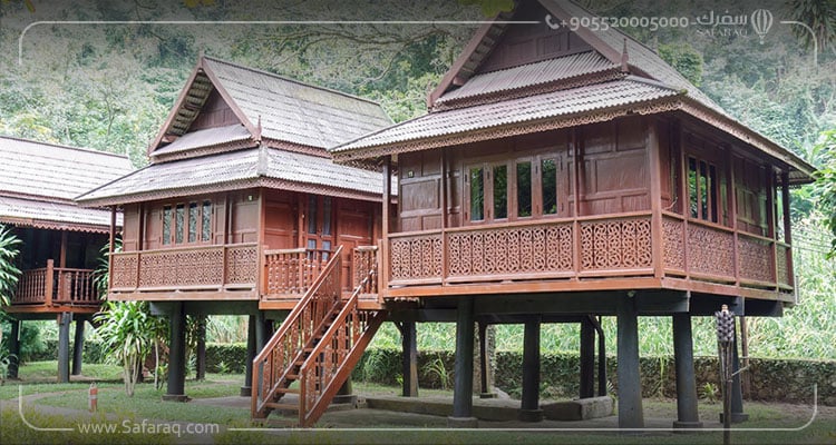 الأكواخ في جبل كارتبه