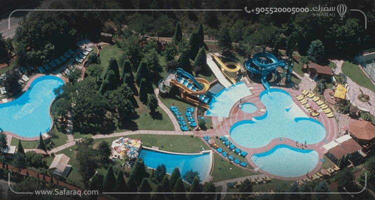 أين تقع أكوا دولفين