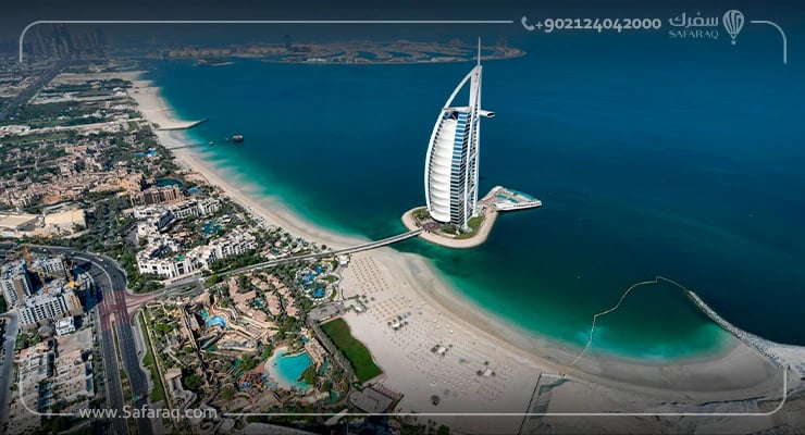 تصوير جوي لبرج العرب وسط الماء