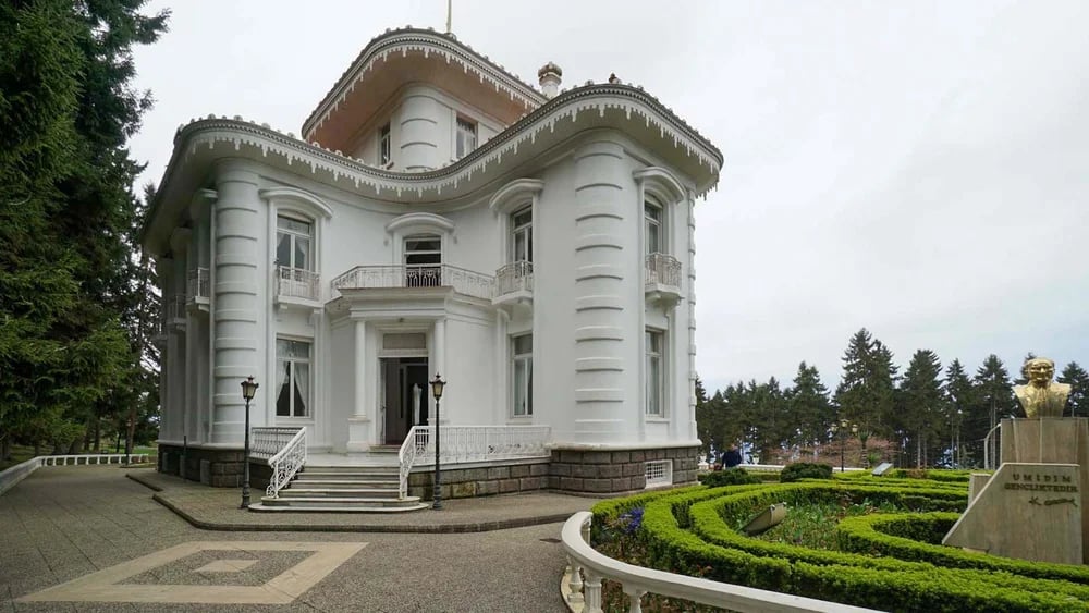 قصر أتاتورك في طرابزون