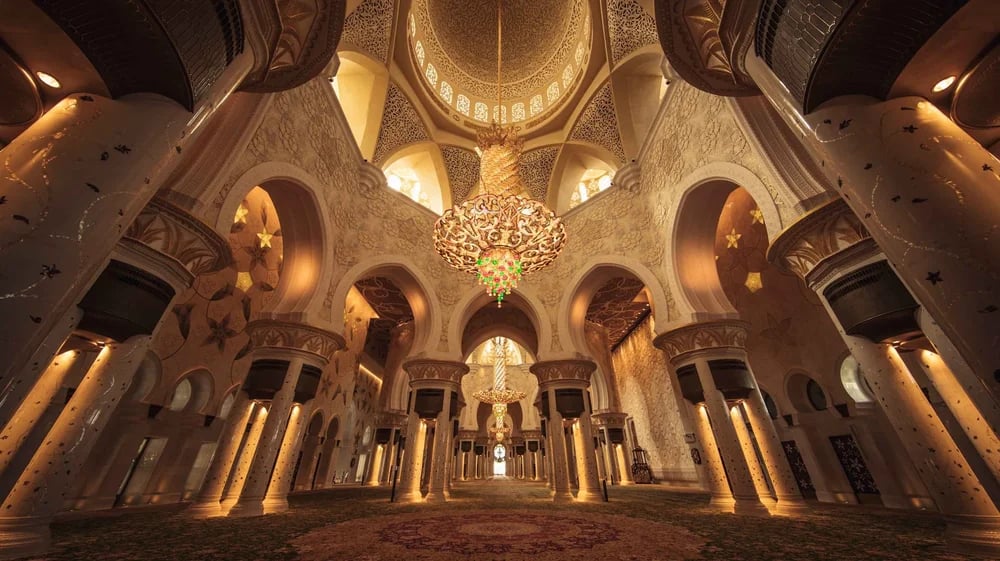 Sheikh Zayed Grand Mosque in Abu Dhabi