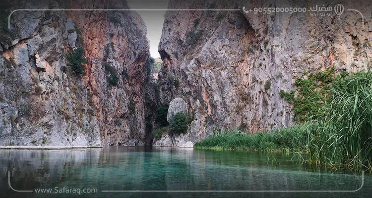 بحيرة سياحية في أنطاليا