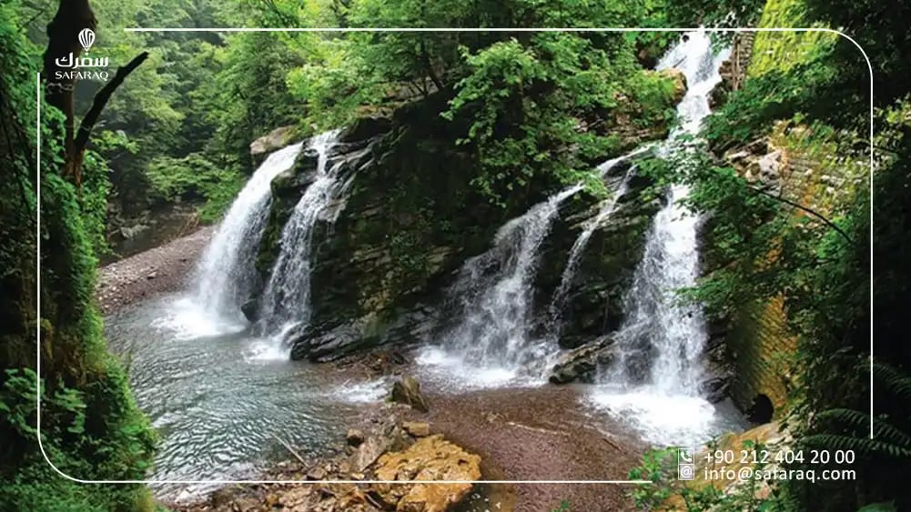 الشلالات في بحيرة صبنجة