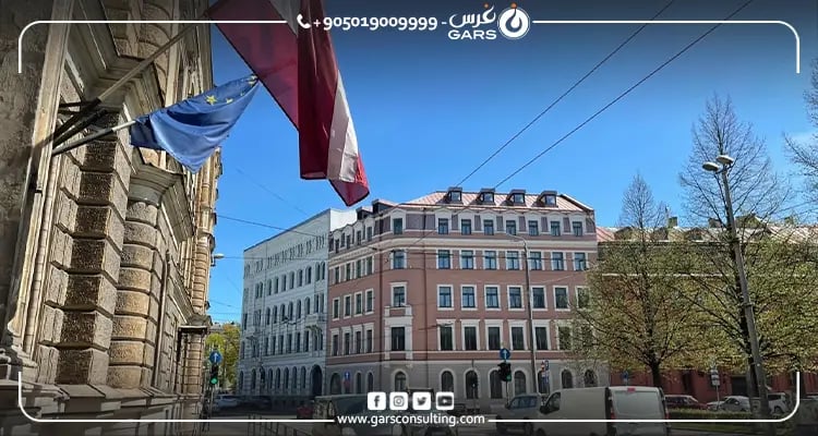 كيفية الحصول على إقامة مستثمر في لاتفيا