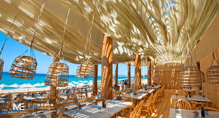 المقهى الشاطئي