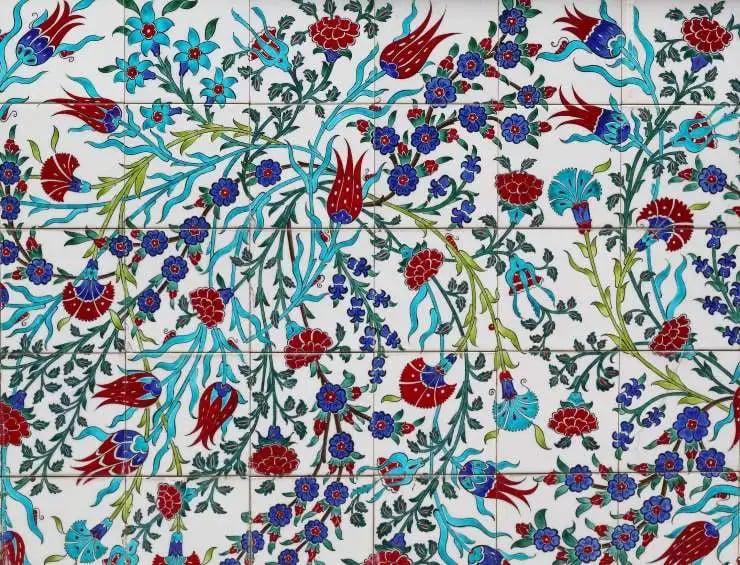Ancient turkish tile pattern on ceramic wall