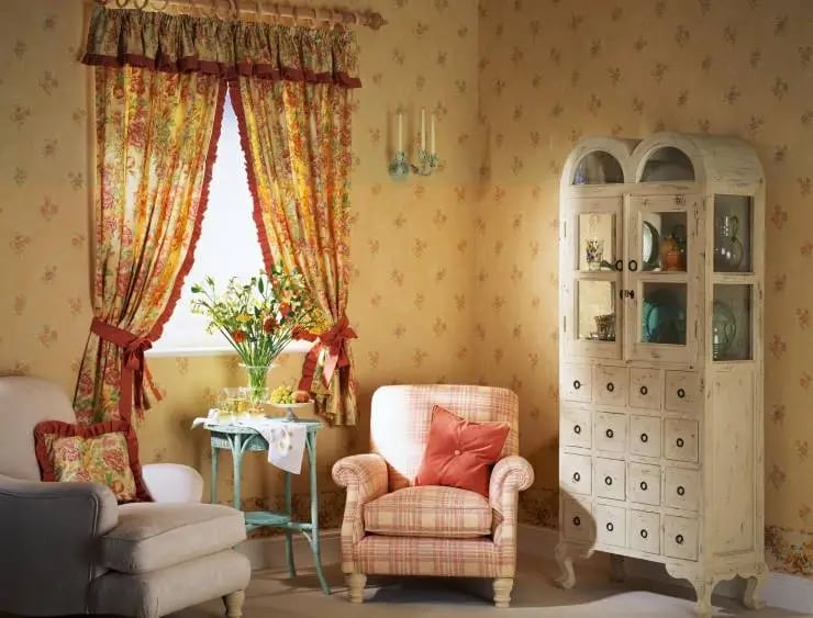 repetitive pattern in wall paper