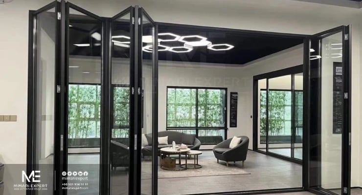 الفواصل قابلة للطي