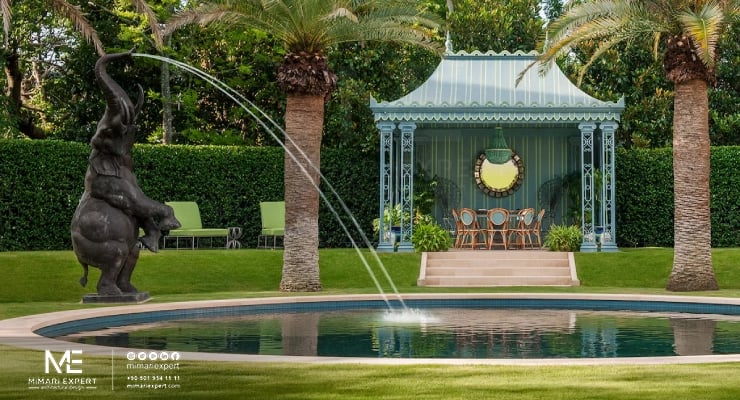 ممرات مائية مع شلالات أو نوافير صغيرة