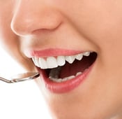 أطعمة لتقوية الأسنان: أهم 7 أطعمة تقوي الأسنان واللثة