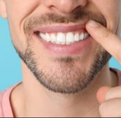 أهم أسباب ضعف الأسنان وطرق علاجها